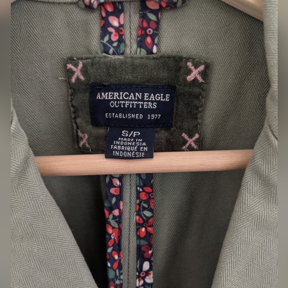 AE Blazer/Jacket - Picture 2 of 4